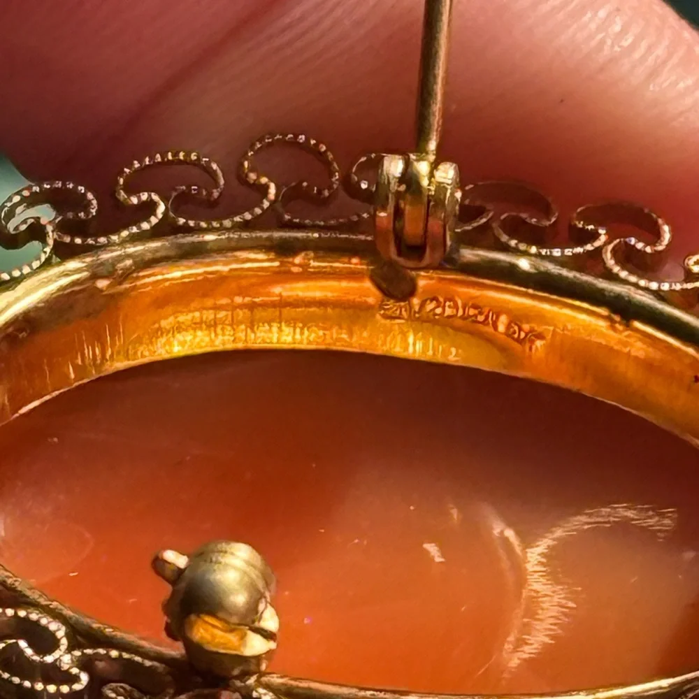 Vintage 12K Gold-Filled‎ Cameo Pendant Brooch